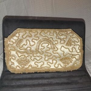 Elegant Cream and Gold Beaded Clutch